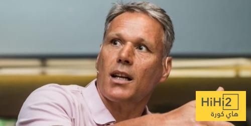 “تزوير للمنافسة “.. تعليق فان باستن على نقل مباراة برشلونة وفياريال الى ميامي