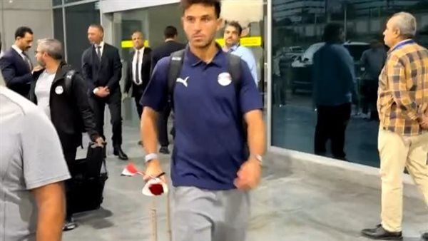 وصول منتخب الفراعنة إلى أرض الوطن بعد التأهل لكأس العالم.. وحسام حسن: فرحة الجمهور أولويتنا| بث مباشر