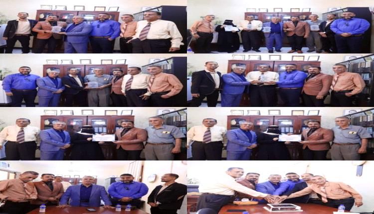 نقابات البنوك تكرم قيادة مكتب الشؤون الاجتماعية والعمل بعدن