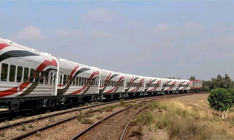 سكك حديد مصر تُكثف لقاءات التوعية المجتمعية باخلاقيات التعامل مع مرفق السكك الحديدية