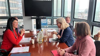 وزيرة التخطيط تبحث مع المفوضية الأوروبية استعداد توقيع مذكرة تفاهم المرحلة الثانية من آلية مساندة الاقتصاد الكلي - الخليج الان