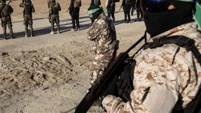 نيويورك تايمز: الوسطاء العرب يرجحون موافقة حماس على نزع سلاحها جزئياً - الخليج الان