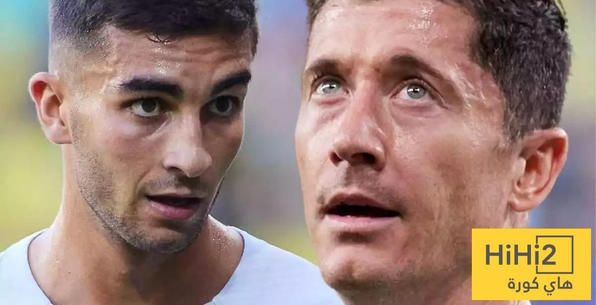 توريس يقترب من إنجاز ليفاندوفسكي ورافينيا