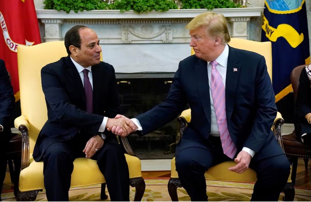 الرئيس السيسي: نقدر جهود ترامب لإنهاء النزاعات وإحلال السلام في منطقة الشرق الأوسط والعالم بأسره - الخليج الان