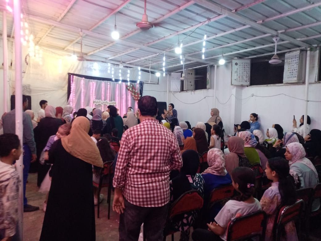 في حدث فريد ومشاركة مجتمعية بارزة.. نائب يفتح مقره لإقامة حفل زفاف إحدى فتيات قريته - الخليج الان