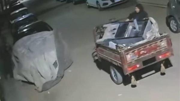 أخفوه بغطاء سيارة.. ضبط سارقي كولدير مياه في سوهاج