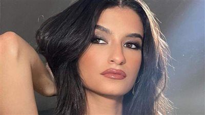 أميرة أديب عن تعرضها للانتقادات بسبب الغناء: دخلت في اكتئاب وحسيت العالم كله ضدي - الخليج الان