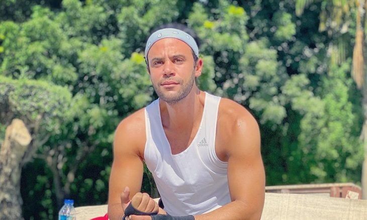 دعواتكم.. محمد إمام يوجه رسالة للجمهور بعد تغير مخرج فيلم شمس الزناتي - الخليج الان