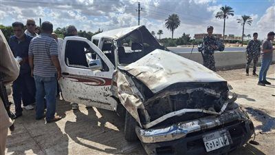 انقـ ـلاب سيارة ديوان عام المحافظة بالإسماعيلية وإصابة مديرة مكتب المحافظ ووفاة السائق - الخليج الان