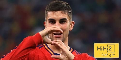 مساعد دي لافوينتي يشيد بلاعب البارسا قبل انطلاق مباراة جورجيا