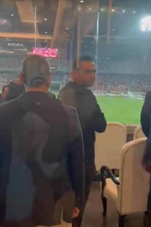 ياس توروب مدرب الأهلي يصل ستاد القاهرة لمتابعة مباراة مصر وغينيا بيساو في تصفيات كأس العالم (صور) - الخليج الان