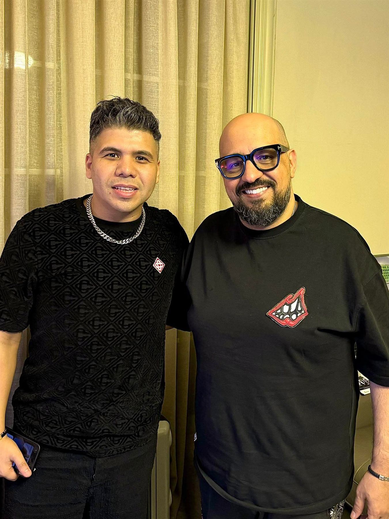 عمر كمال يشيد بالموزع الموسيقي توما: من أطيب وأنضف الأشخاص - الخليج الان