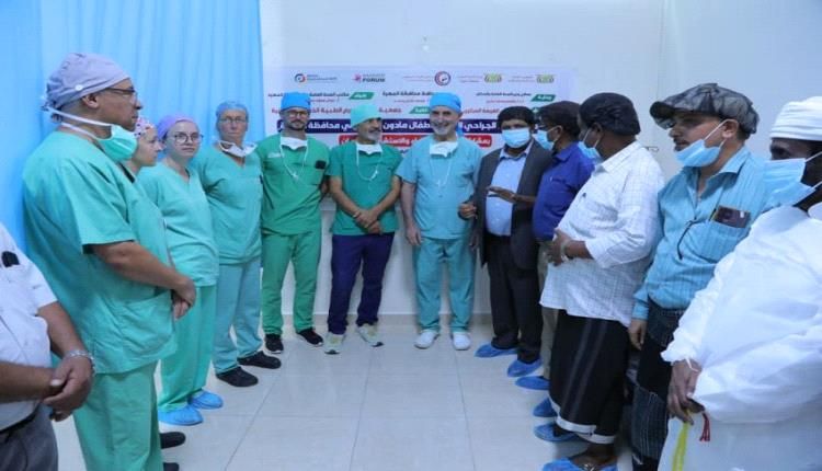 محلي المهرة يدشن المخيم الجراحي الطبي الثاني للأطفال