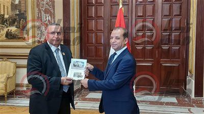 عبد السند يمامة يتسلم كارنيه عضوية مجلس الشيوخ 2025..صور - الخليج الان