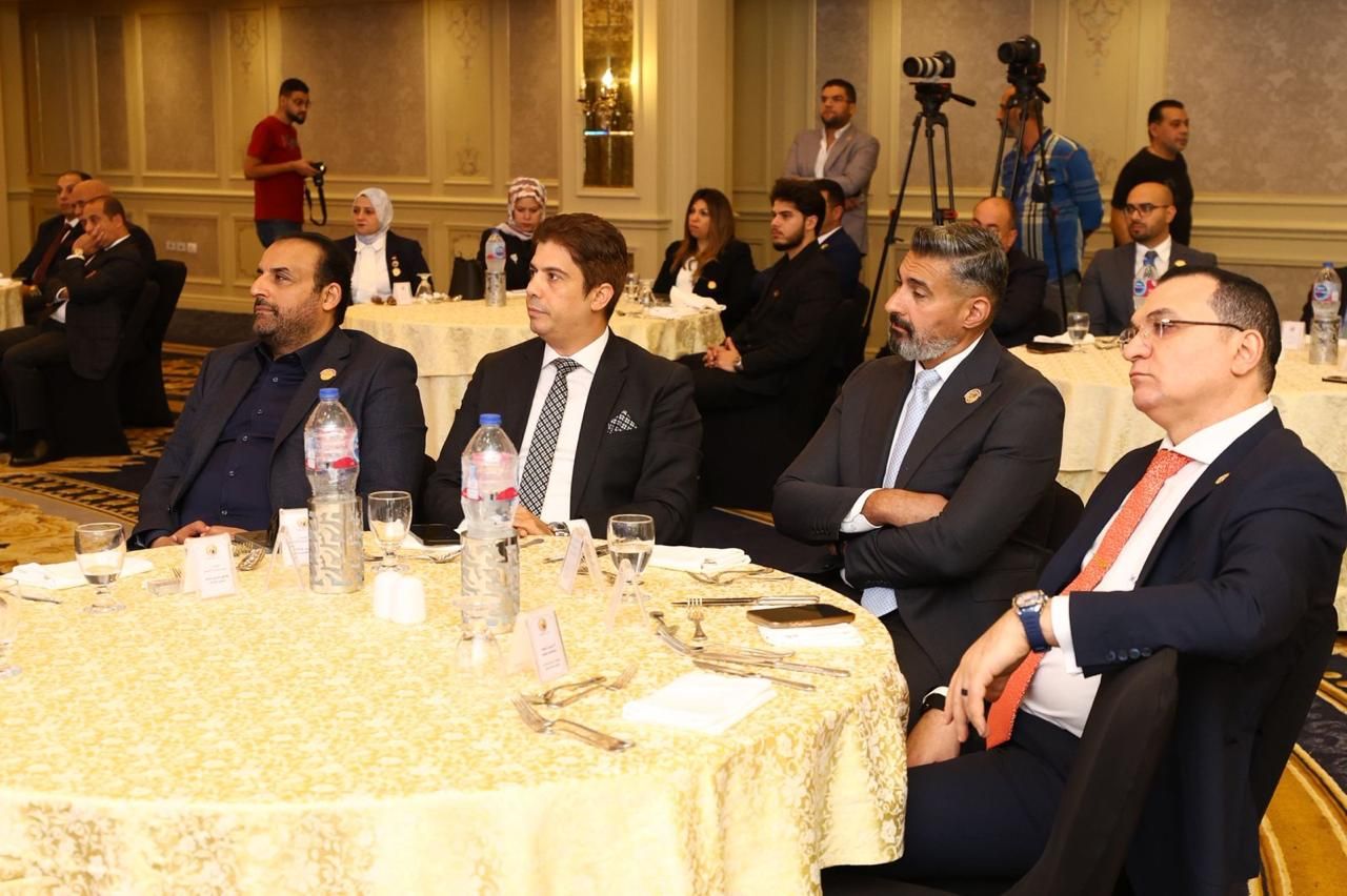 رئيس حماة الوطن يعقد اجتماعا مع أعضاء الحزب المعينين بمجلس الشيوخ - الخليج الان