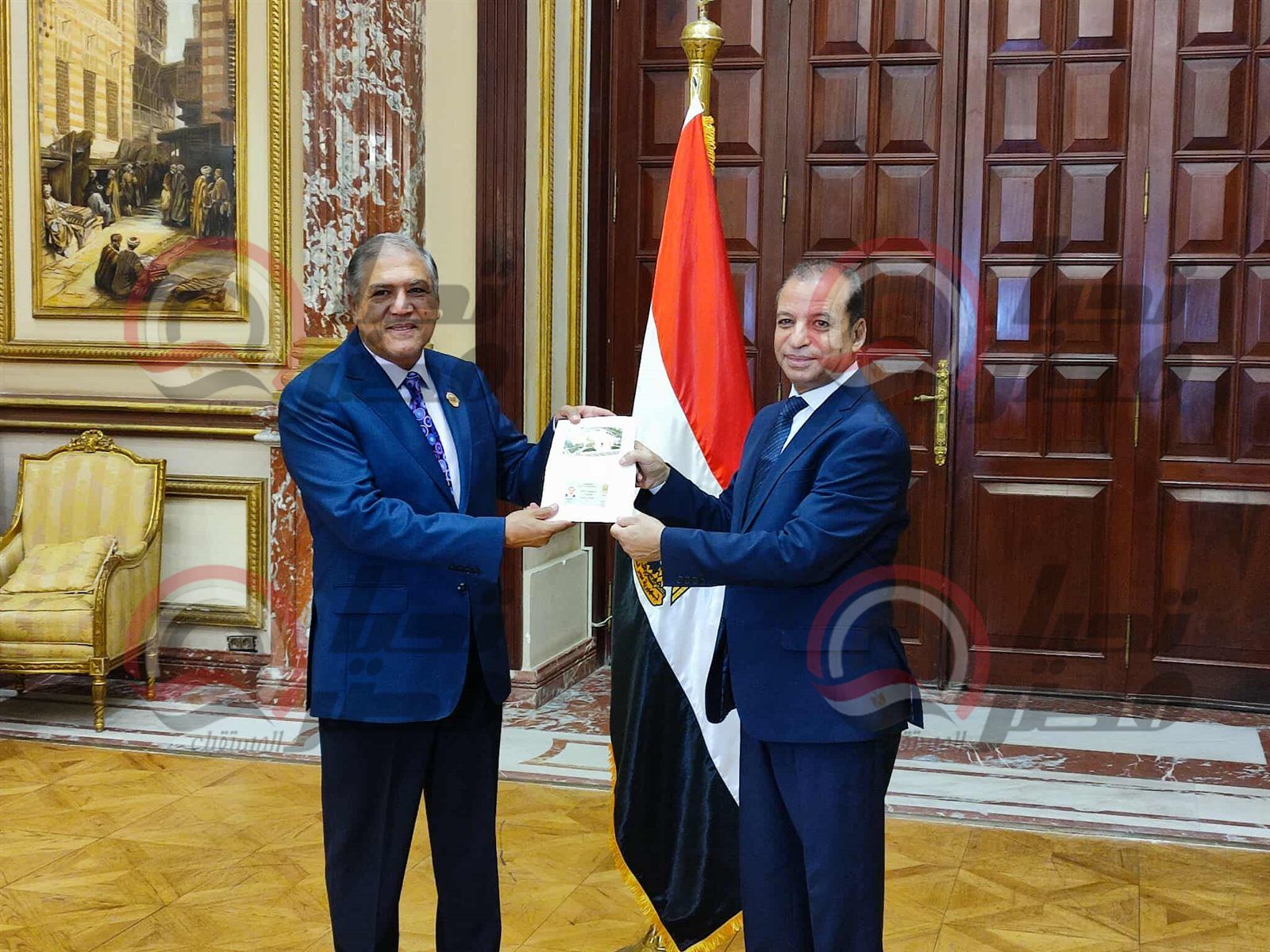 عفت السادات يتسلم كارنيه عضوية مجلس الشيوخ 2025..صور - الخليج الان