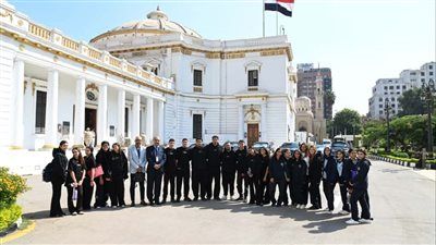 دعما لنشر الثقافة البرلمانية .. النواب يستقبل وفداً طلابياً من مدرسة ايليت الدولية - الخليج الان