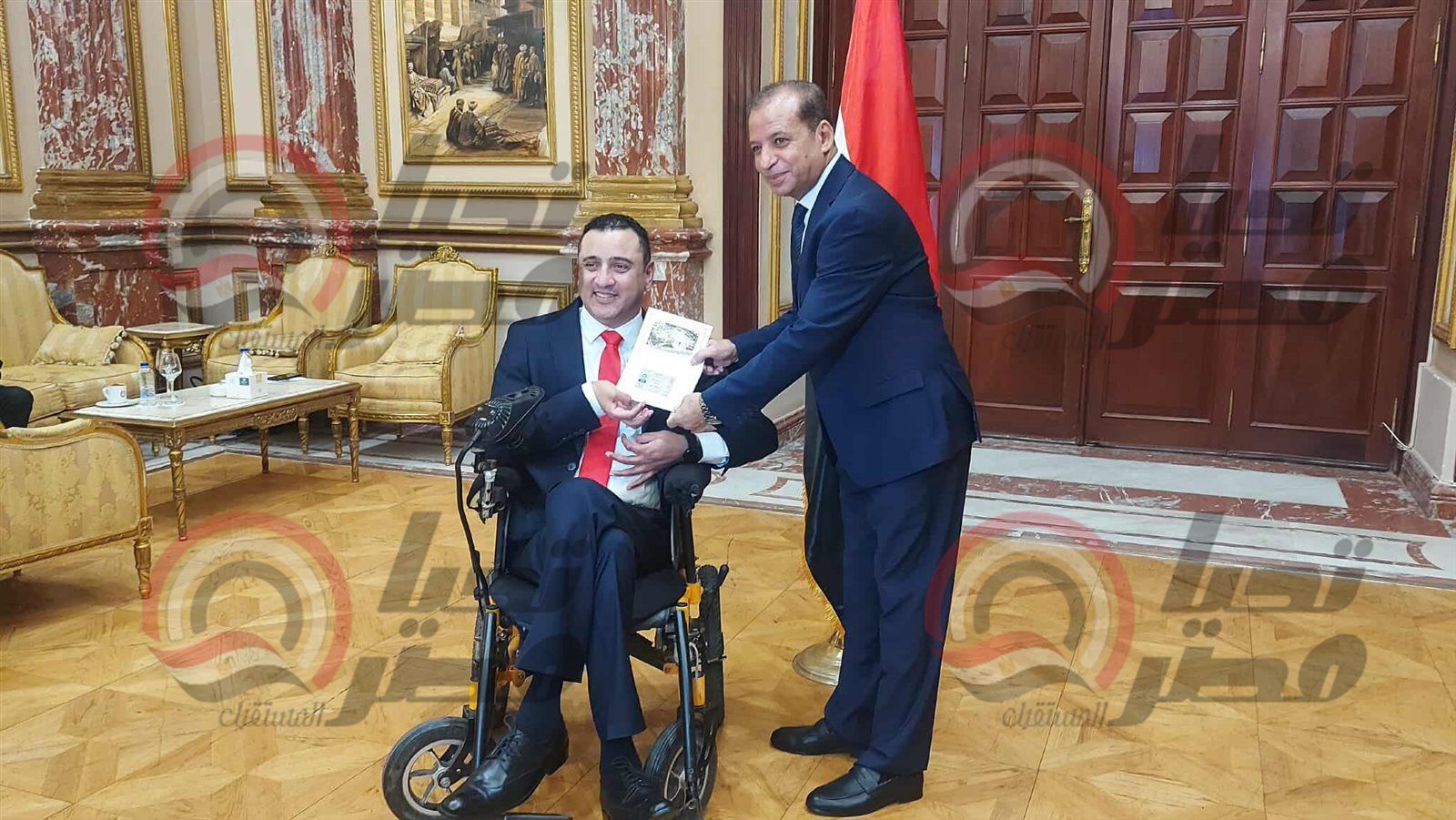 ولاء حافظ يتسلم كارنيه عضوية مجلس الشيوخ2025..صور - الخليج الان