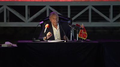 الخطيب من فرع النادي الأهلي بالشيخ زايد: "كنت ناوي أرتاح.. لكن حب الناس السبب في التراجع عن قراري" - الخليج الان