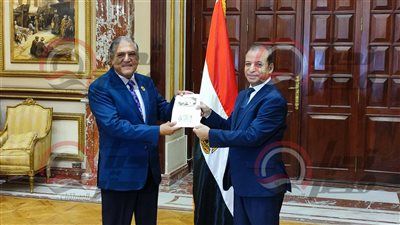 عفت السادات يتسلم كارنيه عضوية مجلس الشيوخ 2025..صور - الخليج الان