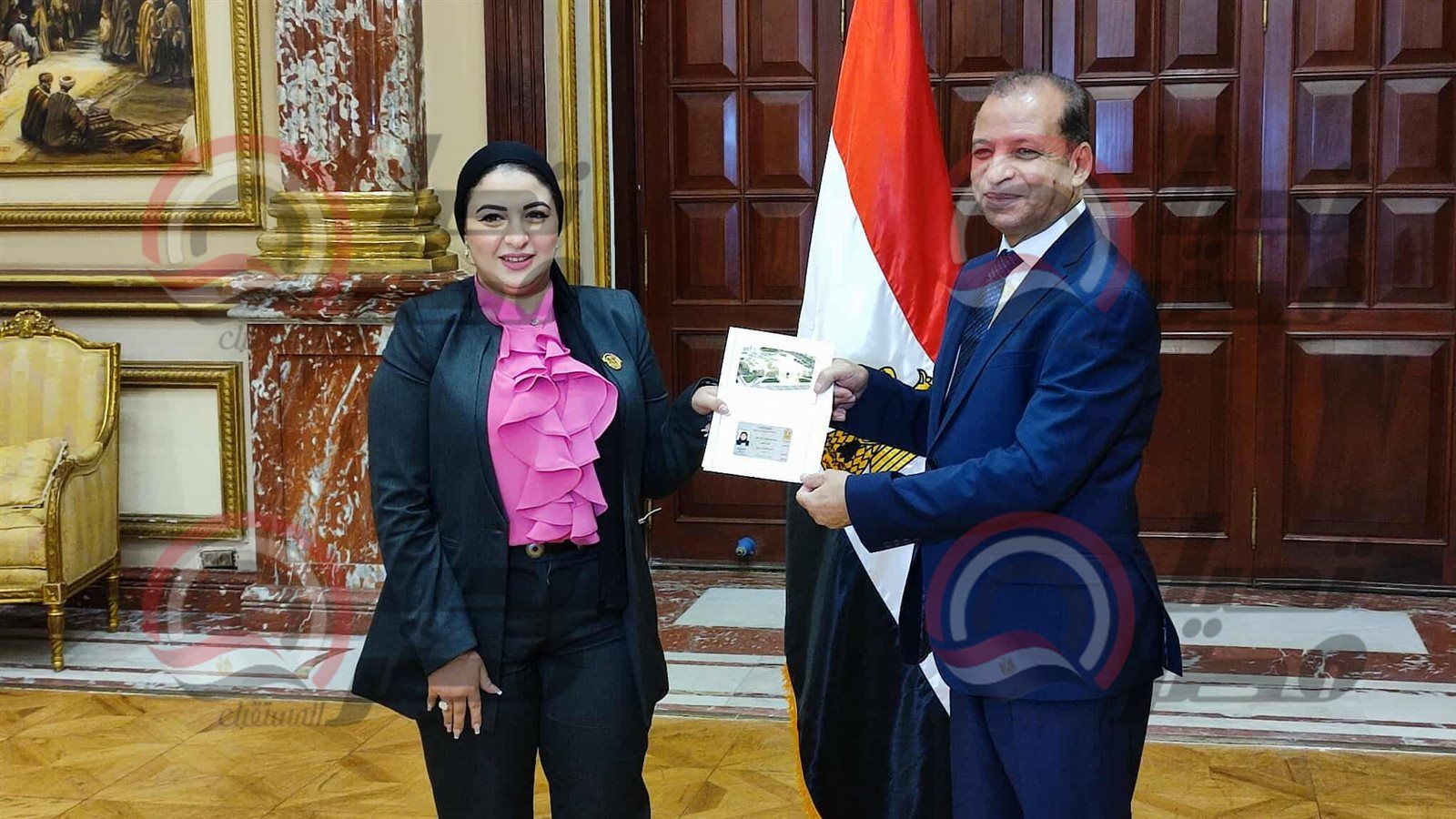 مروة توفيق تتسلم كارنيه عضوية مجلس الشيوخ 2025..صور - الخليج الان