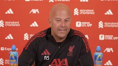 مدرب ليفربول يدافع عن محمد صلاح بعد الانتقادات ويشيد بدوره الهجومي - الخليج الان