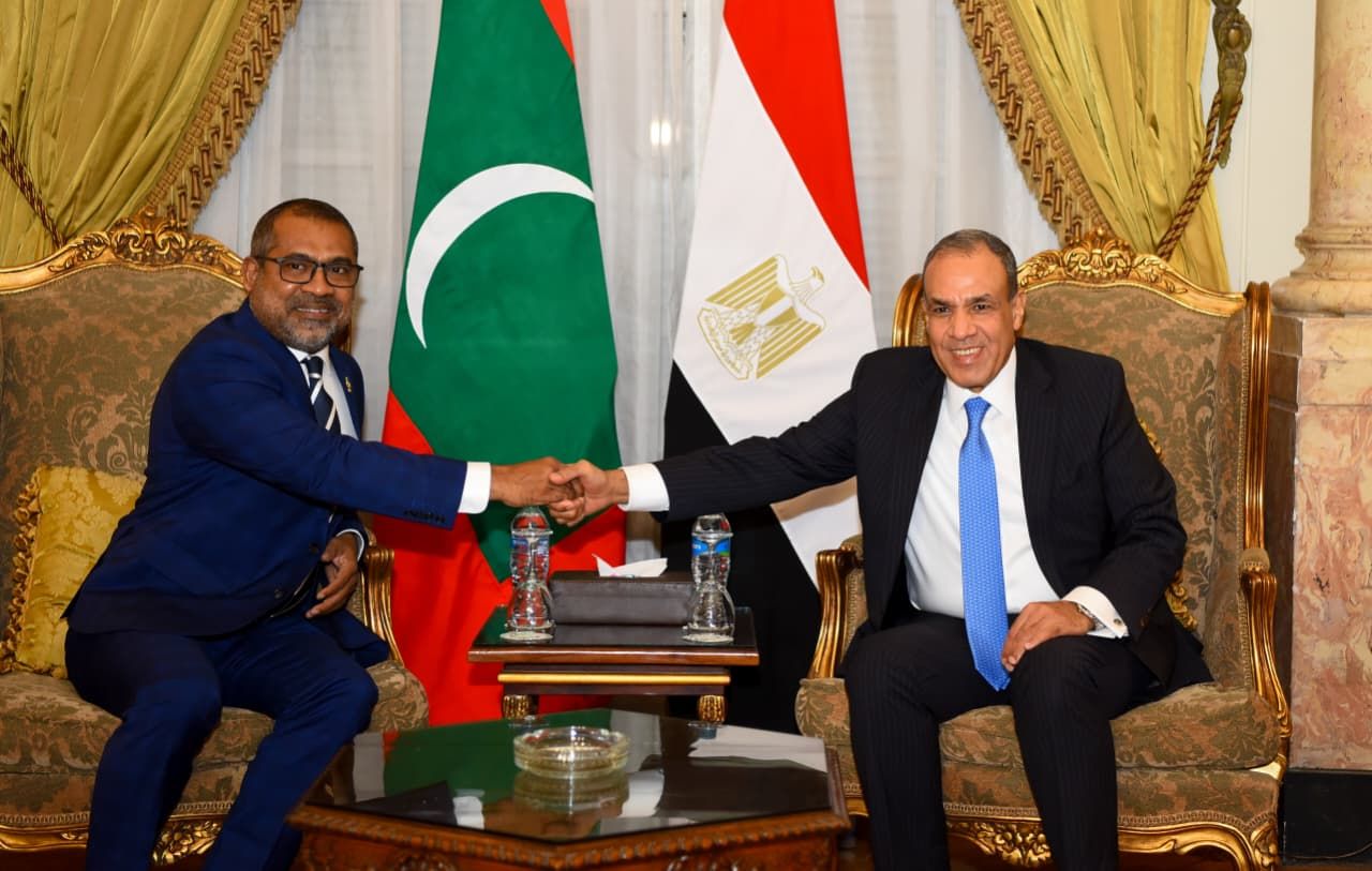 «مناقشة القضايا الإقليمية والدولية».. ماذا دار في لقاء وزيرا خارجية مصر والمالديف؟ - الخليج الان