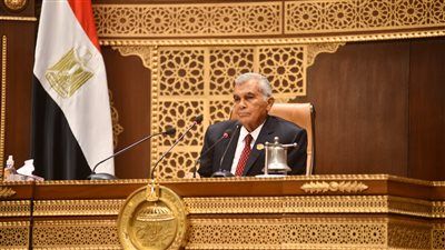 الشيوخ يفتتح الفصل التشريعي الثاني.. النواب يؤدون اليمين الدستورية.. ويختارون رئيسا جديدا ووكيلين - الخليج الان