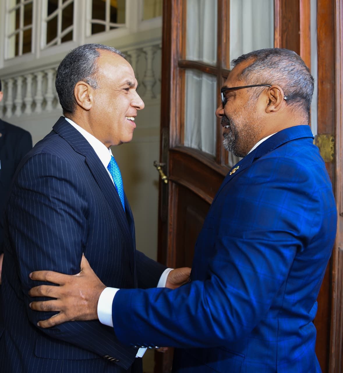 «مناقشة القضايا الإقليمية والدولية».. ماذا دار في لقاء وزيرا خارجية مصر والمالديف؟ - الخليج الان
