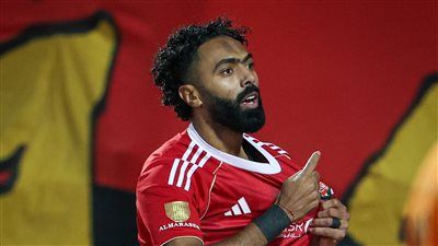 حسين الشحات يقترب من تجديد عقده مع الأهلي لمدة موسمين - الخليج الان