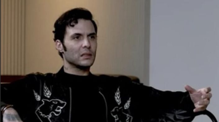 غدا.. أمير عيد يستقبل عزاء والدته في مسجد الفاروق بالمعادي - الخليج الان