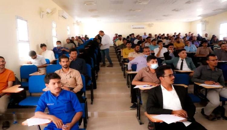تدشين امتحانات الكفاءة لـ 173 كادراً صحياً بشبوة