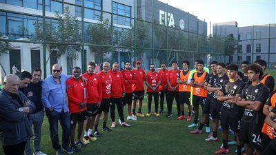 هاني أبو ريدة وجهاز المنتخب الأول يدعمون الناشئين قبل السفر لكأس العالم - الخليج الان