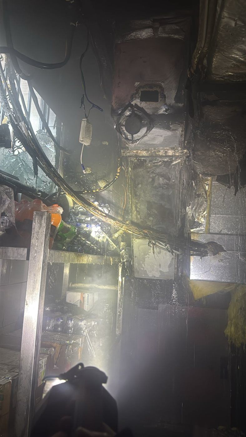 حريق داخل مطعم بمصر الجديدة.. وفرق الإطفاء تنقذ الموقف - الخليج الان