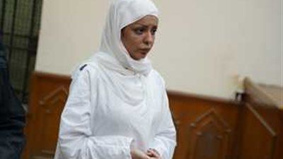 النقض تقبل طعن مضيفة طيران تونسية متهمة بقتل ابنتها.. ودفاعها يستشهد بقضية "هناء حتروش" - الخليج الان