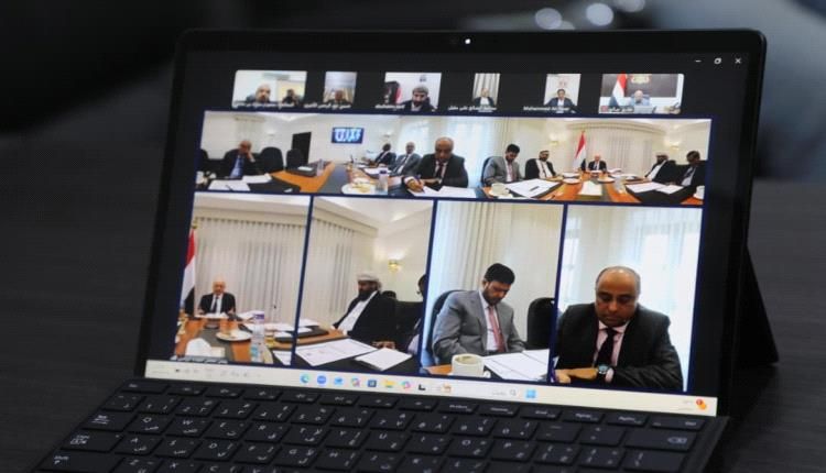 إشادة بالجهود المتفانية لمحافظ حضرموت في تنفيذ نزولات لمديريات المحافظة وتسهيل واعتماد مشاريع