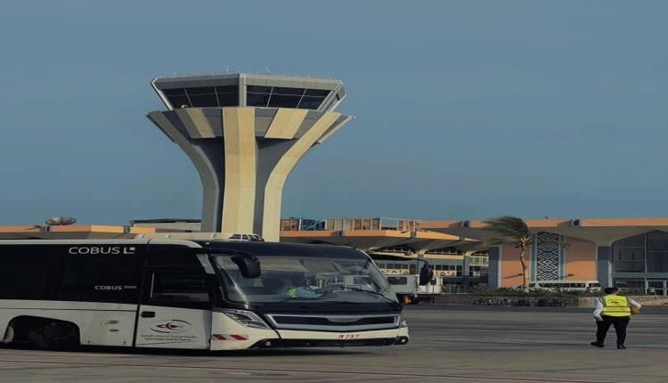 حرب إعلامية حوثية على مطار عدن الدولي.. وناشطون يكشفون زيف مزاعمهم