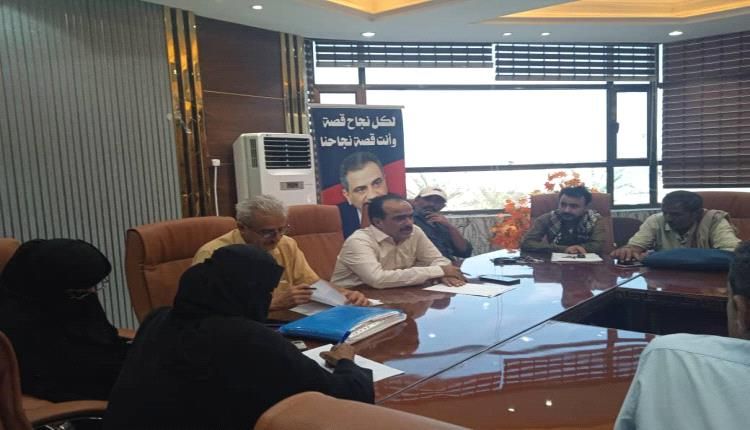 اجتماع بخور مكسر يناقش ضبط الأسعار والمخالفات الإنشائية