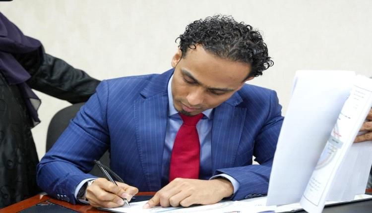السقاف يوقع اتفاقية الرعاية الصحية لمعلمي ومعلمات العاصمة عدن في مستشفى عبود العسكري