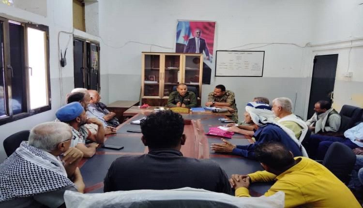 قائد شرطة القلوعة يلتقي باللجان المجتمعية لتعزيز التعاون الأمني ومناقشة القضايا المحلية