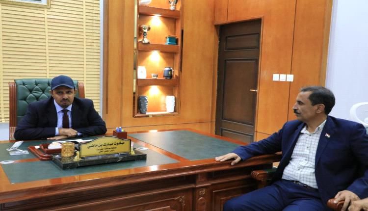 ​المحافظ بن ماضي والقائم بأعمال رئيس انتقالي حضرموت يؤكدان على وحدة الصف والتعاون لدعم احتياجات المحافظة