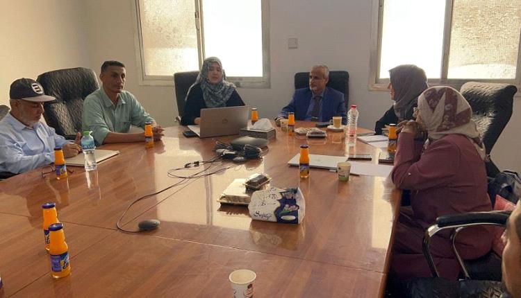 اجتماع صحي بعدن يبحث عمل دراسات استراتيجية لمكافحة سرطان الثدي