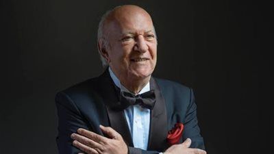 يحتاج لفترة راحة.. التفاصيل الكاملة لـ أزمة عمر خيرت الصحية - الخليج الان