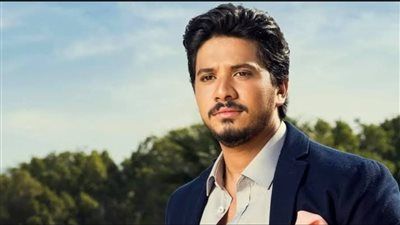 بدون ذكر أسباب.. مصطفى حجاج يعتذر عن حفلات رأس السنة - الخليج الان