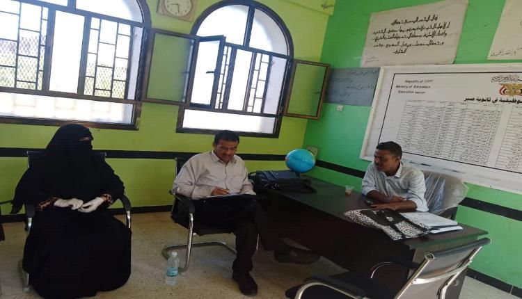 لحج.. فریق من التوجیه التربوي يقف علی سیر التعلیم والخطط الدراسیة بثانویة صبر للبنین