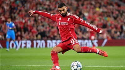 نجم ليفربول السابق يحذر: إعادة محمد صلاح للتشكيلة الأساسية تهدد توازن الفريق - الخليج الان