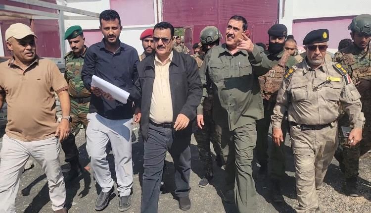 افتتاح ووضع حجر الأساس لـ 3 مشاريع تنموية كبرى في منصورة عدن