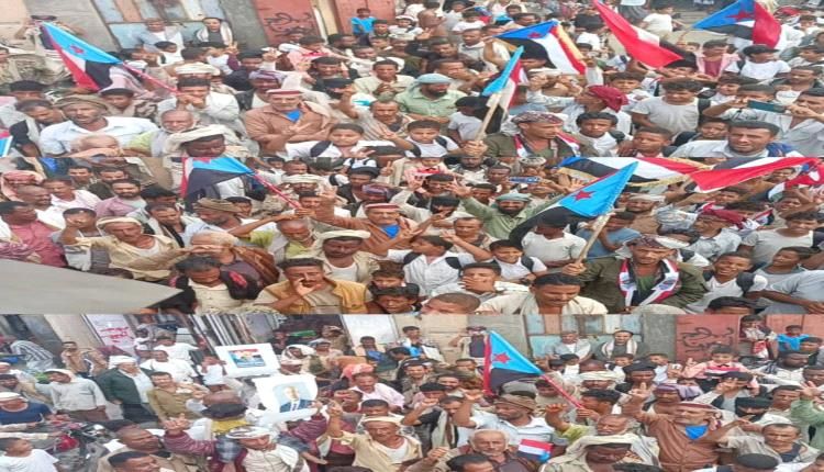 لحج.. المسيمير تحتفل بانتصارات القوات الجنوبية في حضرموت والمهرة بمسيرة حاشدة