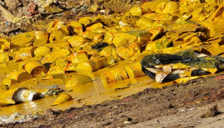 إتلاف أكثر من 9 أطنان من المنتجات الغذائية غير الصالحة في عدن