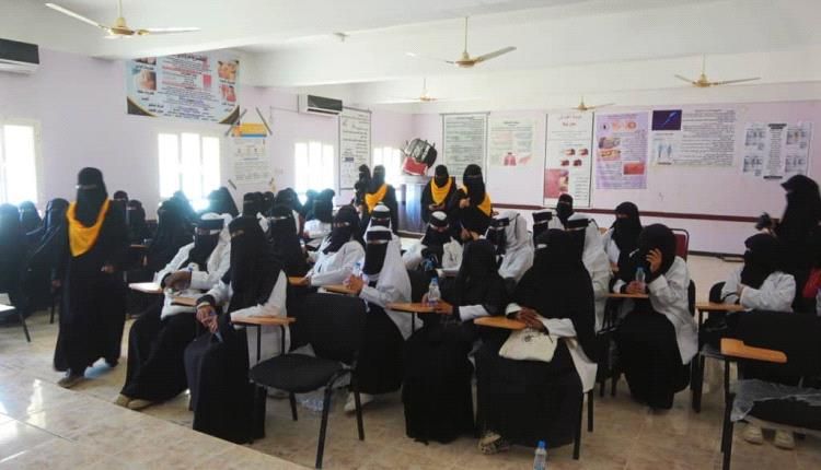 توافق "هُنّ" تتفذ بالشراكة مع ميون جلسة توعوية في شبوة بمخاطر الابتزاز الالكتروني للفتيات 
